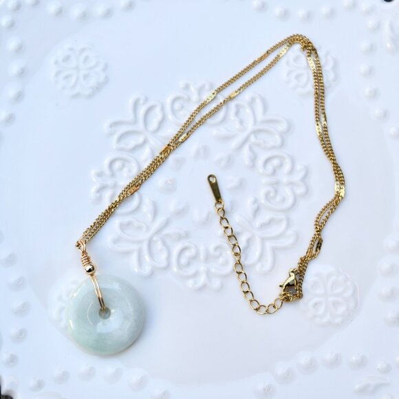 Jadeite Peace Buckle Necklace - Jade jewelry - Picture 3 of 9